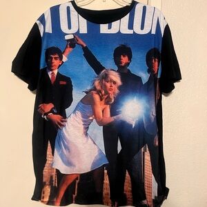 Graphic Band T-Shirt with Bold Print